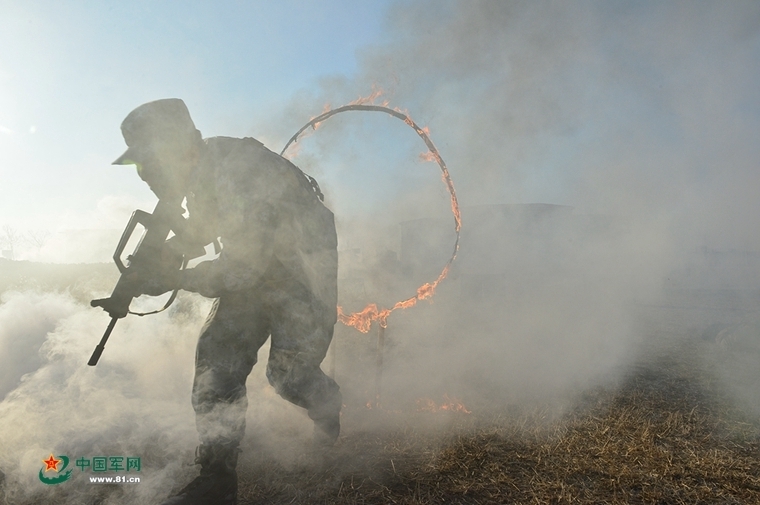 今晚澳門一肖一碼必中，小米汽車賣一輛虧6萬元？雷軍：不用替我們焦慮！同行怒懟：虧錢還賣那么多